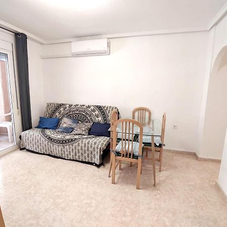 Modern Apartment 3Mins Walk To Playa Del Cura Beach Torrevieja Kültér fotó