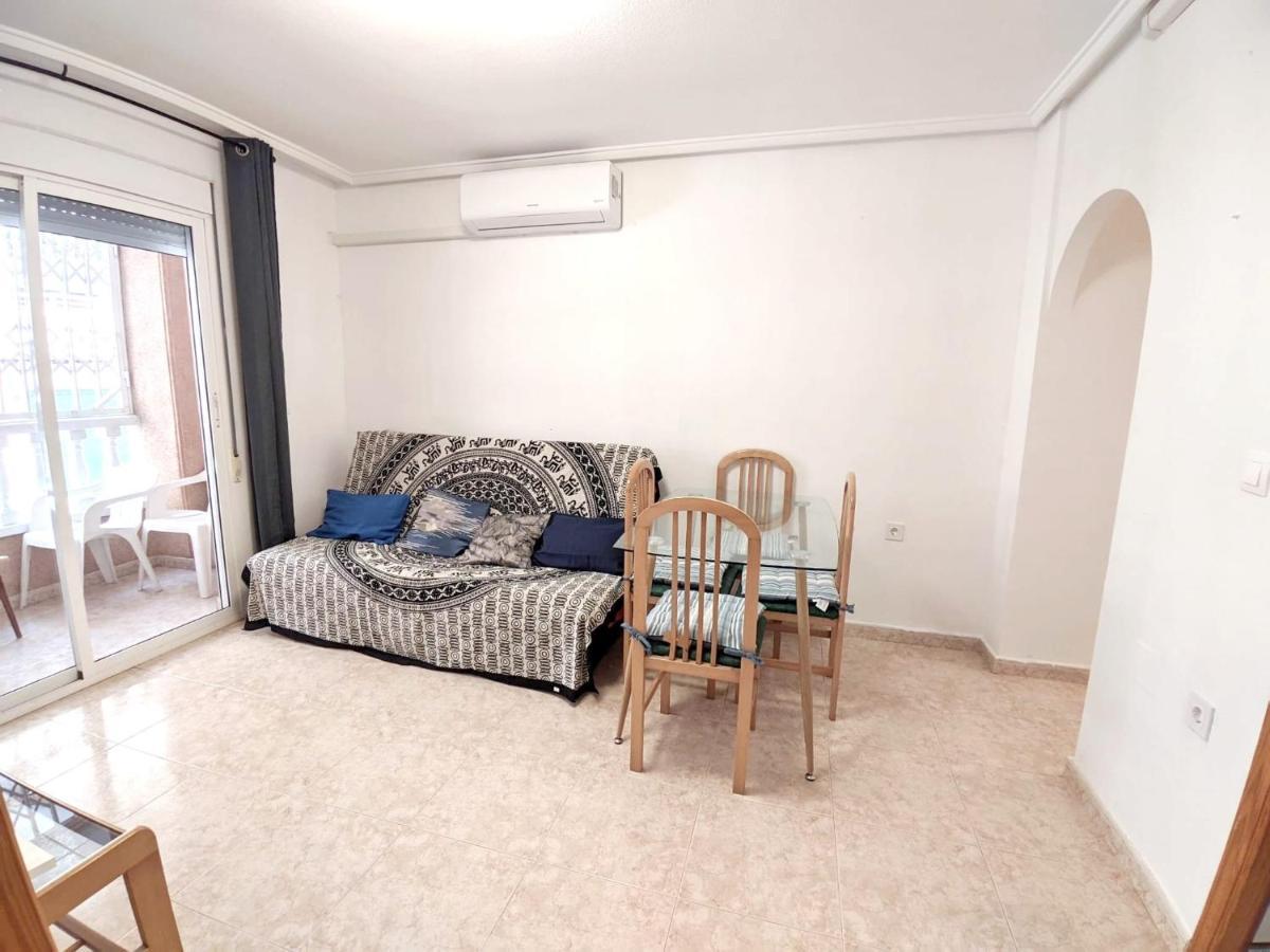 Modern Apartment 3Mins Walk To Playa Del Cura Beach Torrevieja Kültér fotó