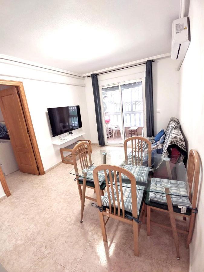 Modern Apartment 3Mins Walk To Playa Del Cura Beach Torrevieja Kültér fotó